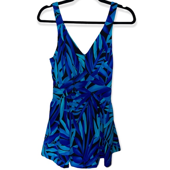 Maxine of Hollywood Other - Maxine of Hollywood Swimsuit swim dress size 14